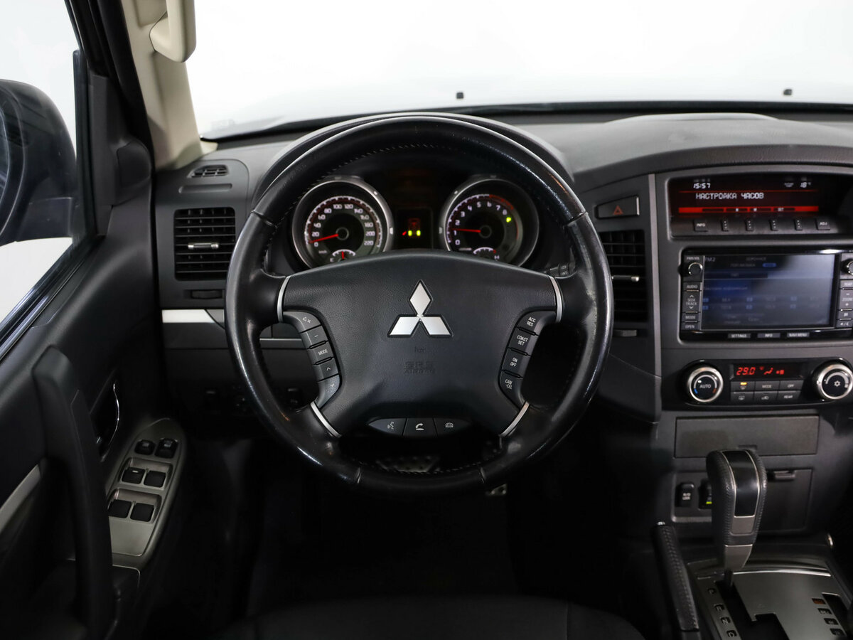 Купить Mitsubishi Pajero IV Рестайлинг 1, 2013, 288 593 км, фото №10
